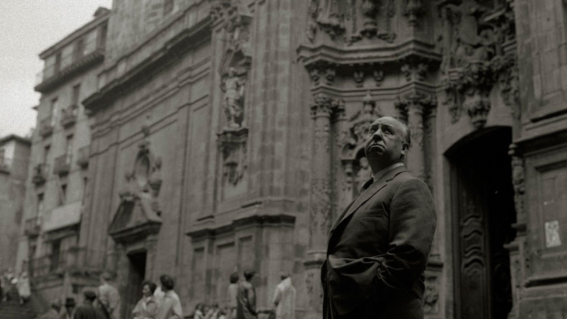 Basílica de Santa María del Coro (portada principal). Alfred Hitchcock (director y productor de Vertigo / De entre los muertos [Sección Oficial])