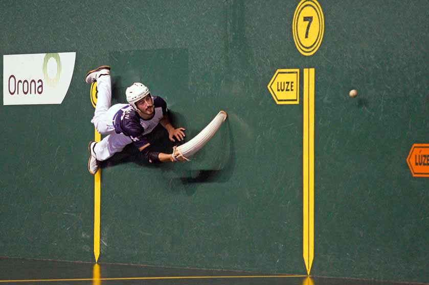 cultura-vasca-remonte-fronton-03