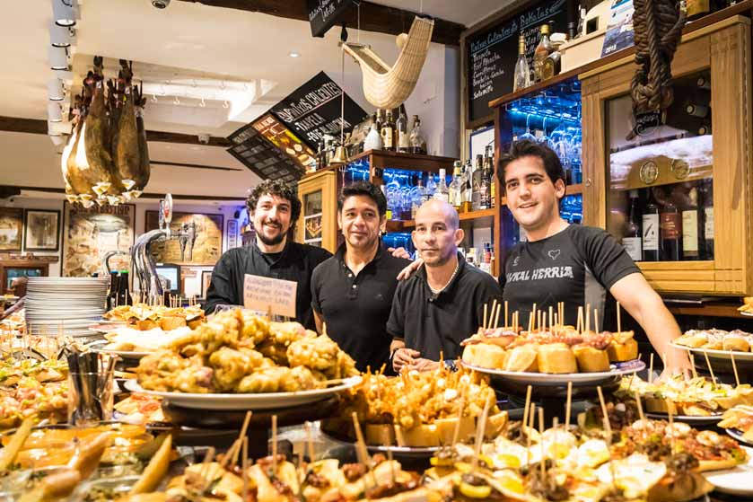 gastronomicas-pintxos-barrios-02
