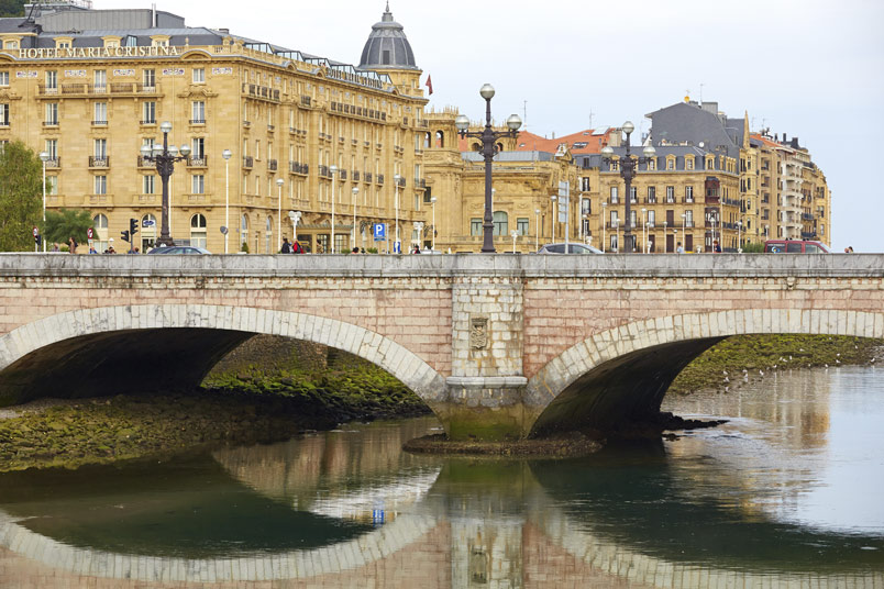 LOS PUENTES DE SAN SEBASTIAN